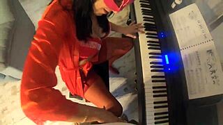 Milfycalla gives fetish romantic blowjobs as latina cum slut in big ass shorts compilation