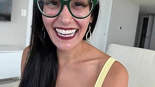 Hey, can you breed your horny neighbor Jade Greene in this household fantasy with Scott Stark?