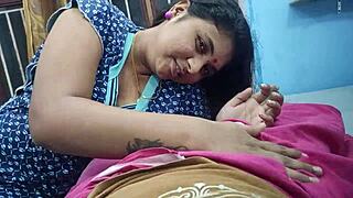 हॉट मलयाली जोड़े की रात भर की एनल डॉगी चुदाई और चाटना