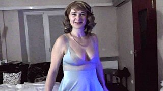 Milf sexy blonde mature and beautiful cute brunette virgin without panties in stockings in bedroom on bed paint their toes legs big ass pussy natural tits close up handjob fingering lesbians bisexuals