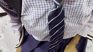 हेय, यह एशियन कॉलेज गर्ल वांट्स ट्राई इंटेंस हार्डकोर सेक्स बिग ब्लैक कॉक के साथ बेडरूम में