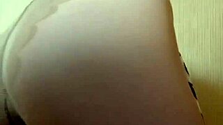 Nylon-Clad Mistress Elza Koms Dominates With Ass Worship Braces Belly And High Heels Fetish