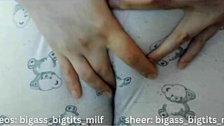 Cameltoe visible in my pajama bottoms