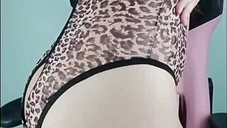 the leaked clip showed the famous thai student girl with pink pussy in her wild tiger mom outfit