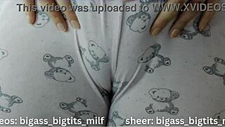 OMG, check out this massive camel toe on my juicy Colombian pussy lips 😍 spreading wide for you