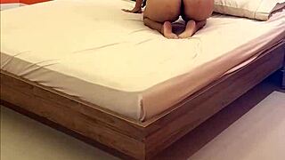 Madrastra Sacudiendo Culo Para Calentarme Y Follar Su Coño Apretado Hasta Correrme