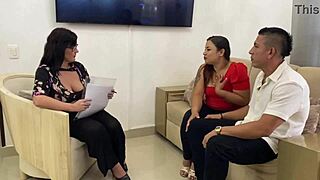 कपल ने साइको थेरेपी ट्राई की ब्लोजॉब मुँह में कम ग्रुप में