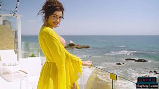 Super curvy Latina MILF babe CJ Sparxx flaunts huge ass and tits!