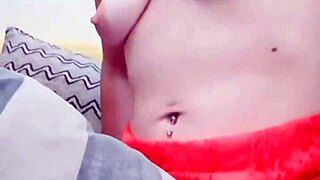 Horny sluts pillow humping turns into fingering and fisting with squirting