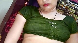 इंडियन ब्यूटीफुल वाइफ और उसका हसबैंड हिंदी सेक्स वीडियो में सेक्स रिलेशन बनाते हैं कपल डर्टी टॉक के साथ होम पार्टी में