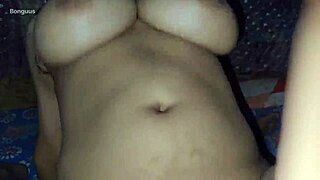 इंडियन भाभी पति के दोस्त से धोखा करके रसदार चूत उंगली और चोदवाती है