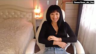 i love tamarra roman's sexy jeans chair tease ass wiggle strip