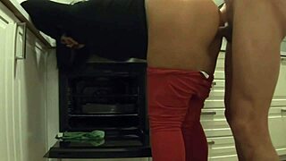 gf's madrastra lets me fuck her ass while cleaning kitchen
