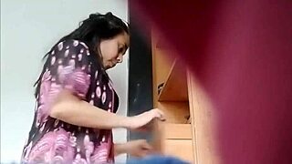 spying on sexy argentinian stepmom's hairy pussy outdoor