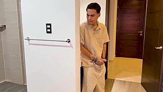 Danyel Mast Fucks Mariana Sandoval In Bathtub Squirt