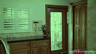 oh damn, annoyed stepmom lexi stone apologizes with her dripping wet pussy to stepson - mypervyfamily