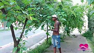 abrindo meu cuzinho apertado com pauzão dele 100% anal creampie interracial gaping