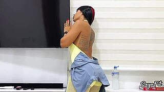 Colombian milf pounds my ass with her huge booty!