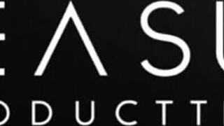 morena's fat ass bounces wild on best friend's cock homemade