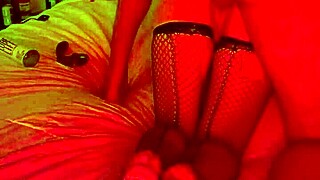 Homemade Mature Couple Sneaks Doggie Anal in Shaved Pussy