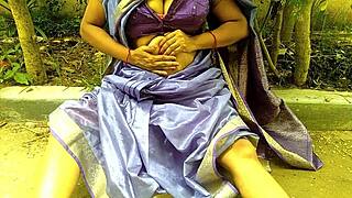 desi milf fingers huge ass pussy outdoors peeing public