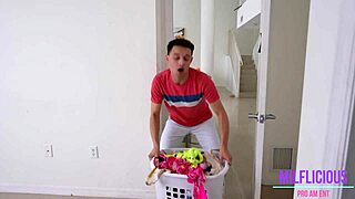 i love sniffing milf panties before her hot blowjob session