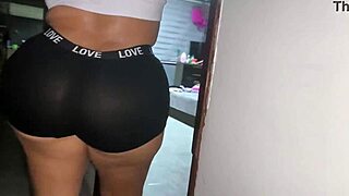 Madrastra's Huge Ass Tempts Me for Kitchen Quickie Fuck