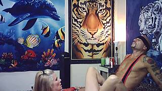 MAXXX LOADZ POUNDS ITALIAN MILF'S SHAVED PUSSY MACHINE STYLE