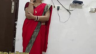 indian housewife rides painter's cock missionary at home