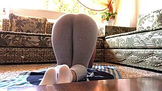Arabe muslim milf does horny yoga with big tits