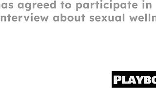 horny milf and blonde pornstar charlie forde finger pussies solo