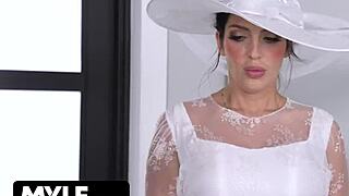 Naughty nanny Mary Poppins parody deepthroats big cock before cum swapping facial