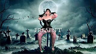 granny carmen spreads wide for closeup dildo suck and hardcore foreplay