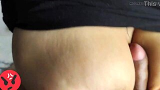 madrastra cachonda masajea bolas de yerno hasta volverse loca