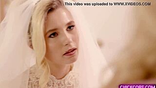 omg gorgeous bride carolina sweets tribbing pussy w granny julia ann