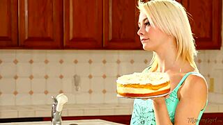 Step-Mom Ariella Ferrera Kisses Fingers Licks Maddy Rose Pussy Orgasm