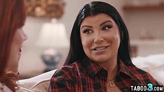 milf romi rain waxes car with shemale ariel demure's big cock