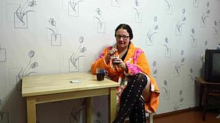 Chubby Milf's Big Tits Food Fetish And Shaved Pussy Morning Masturbation Breakfast!